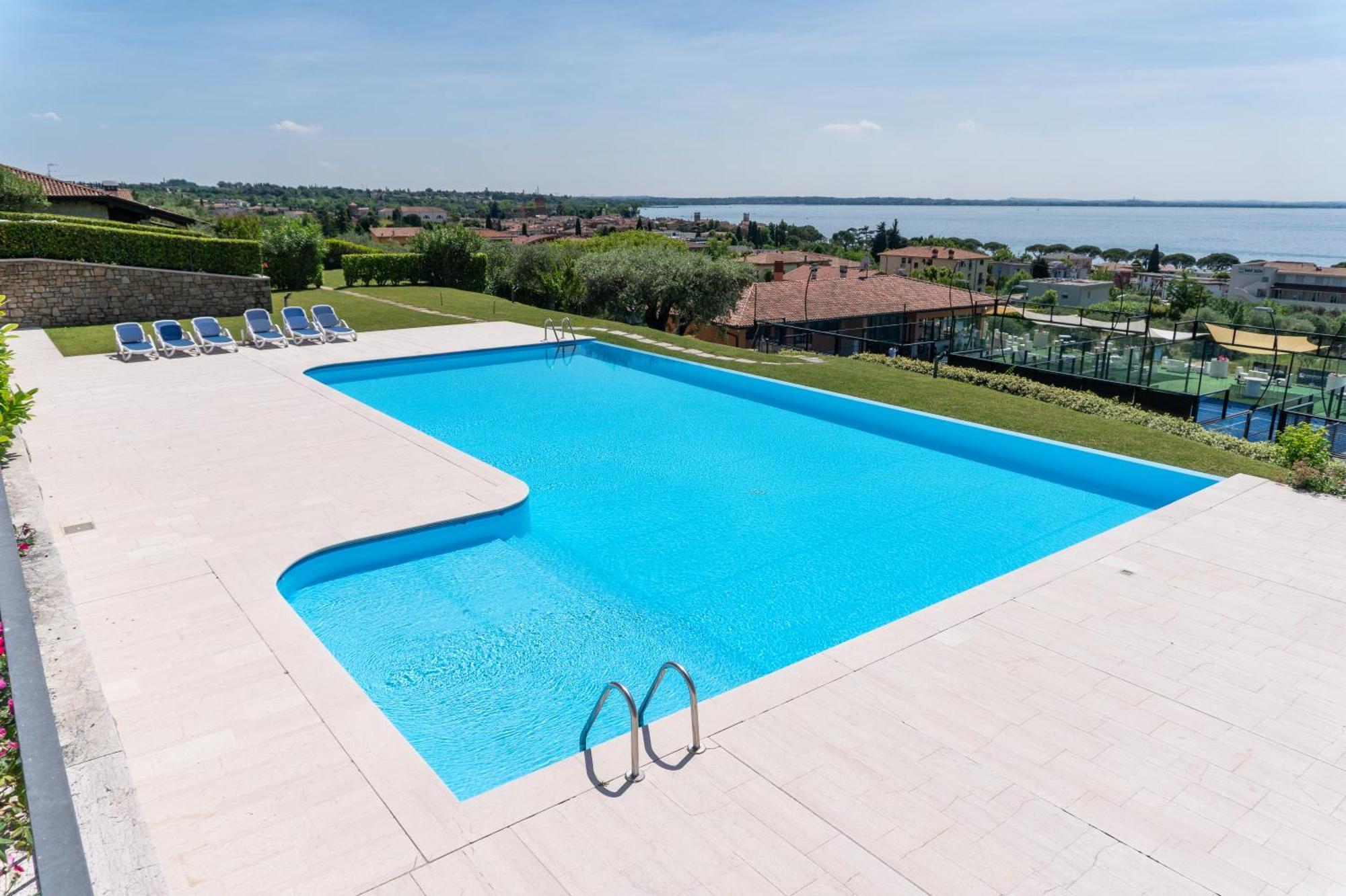 Ausblick Gardasee - Mit Seeblick, Infinity Pool, Garten Und Garage * Lazise